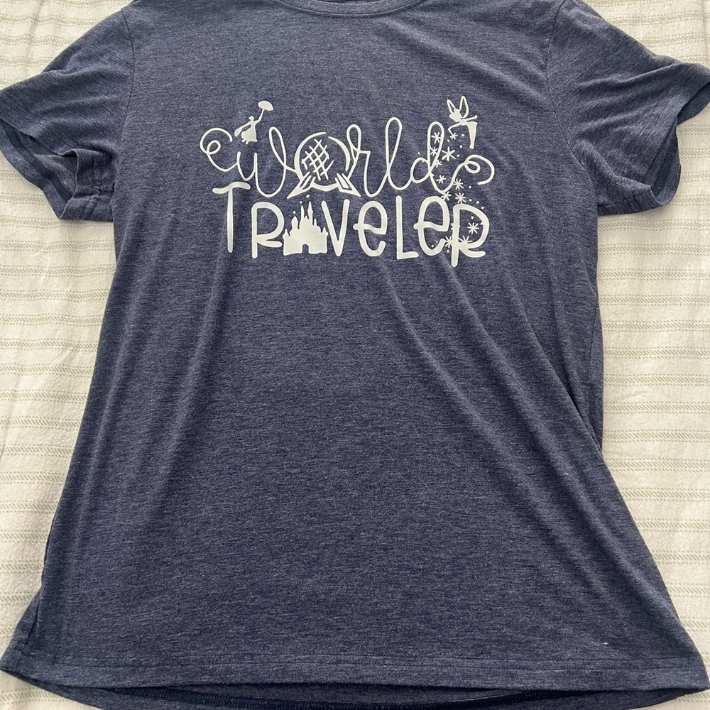 Bundle of 4 Mom Wear To Disney T-shirts (Size Large)